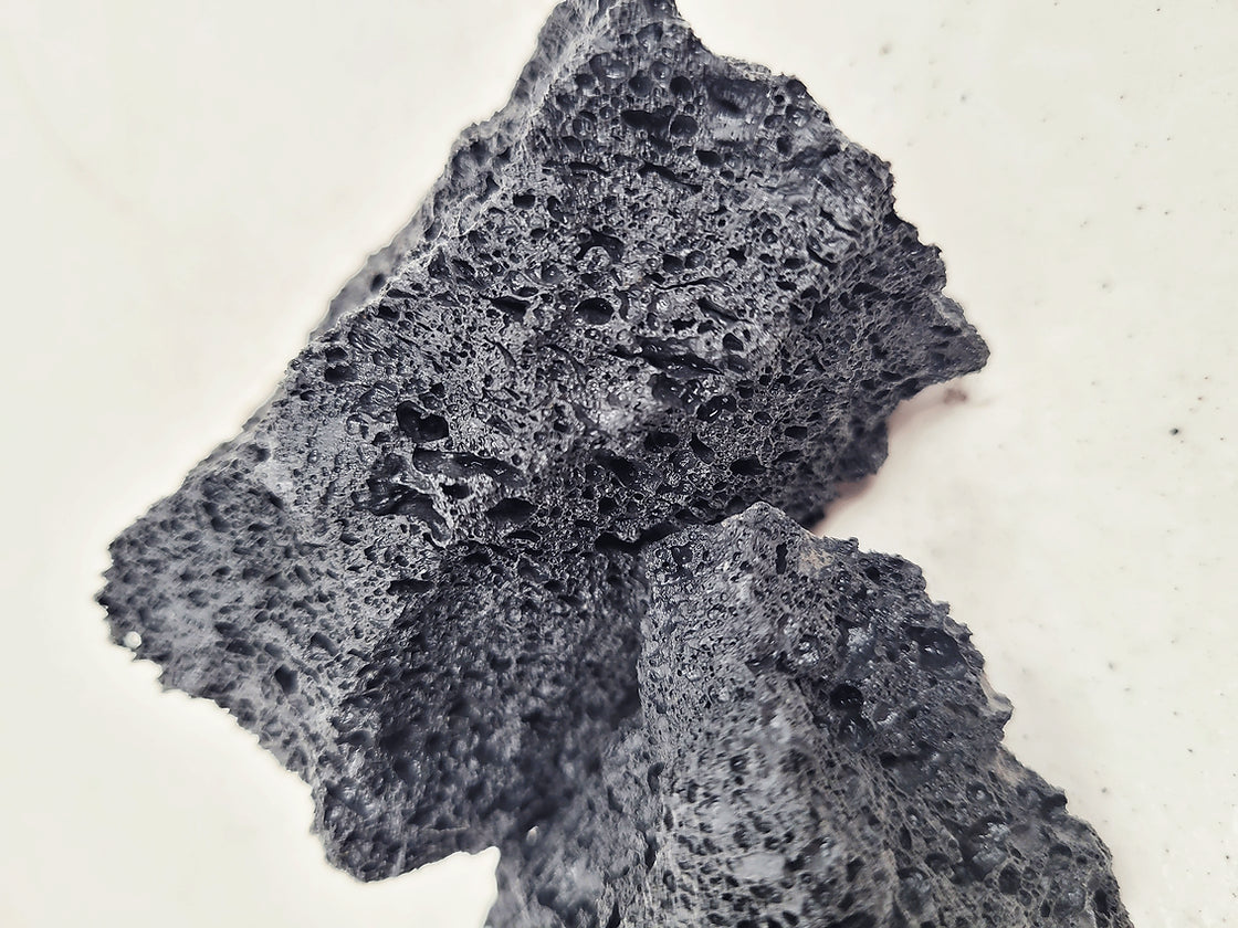 Darwin Black Lava Nano Rock